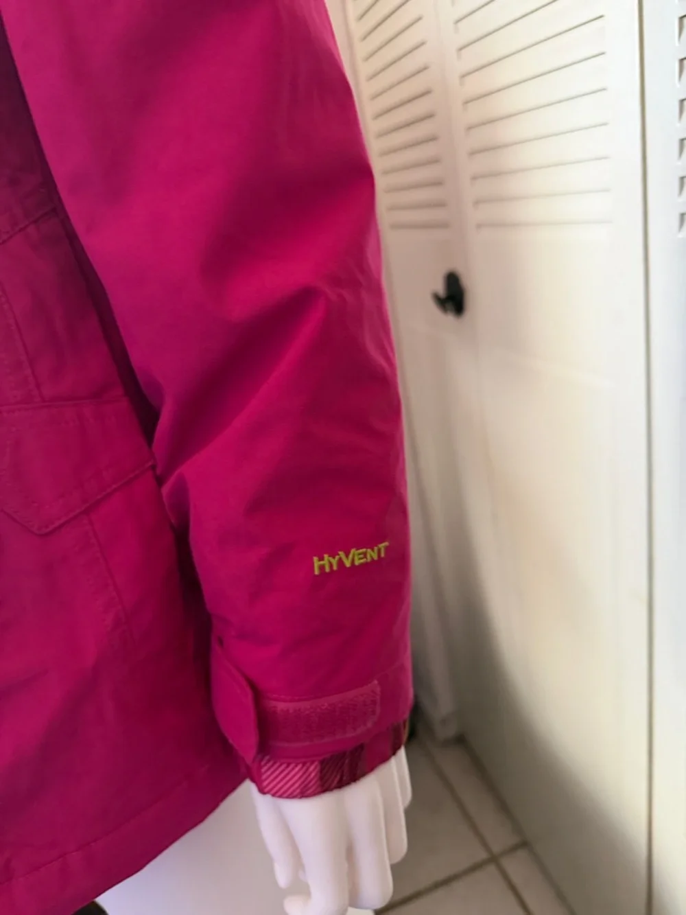 The northface Pink Puffer Jacket with Hood FULL Zip snow rain size Xl GIRL